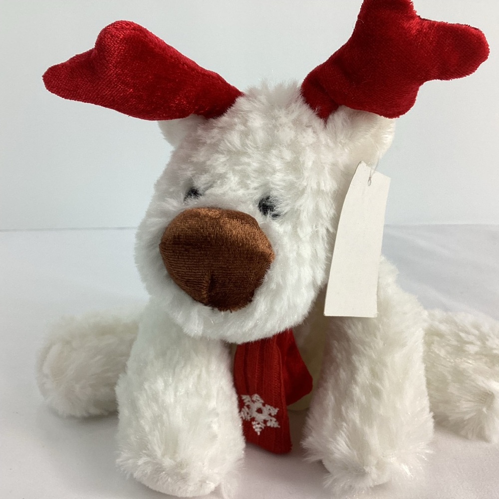 Plush Toy with Red and White Colors - Picture 1 of 11